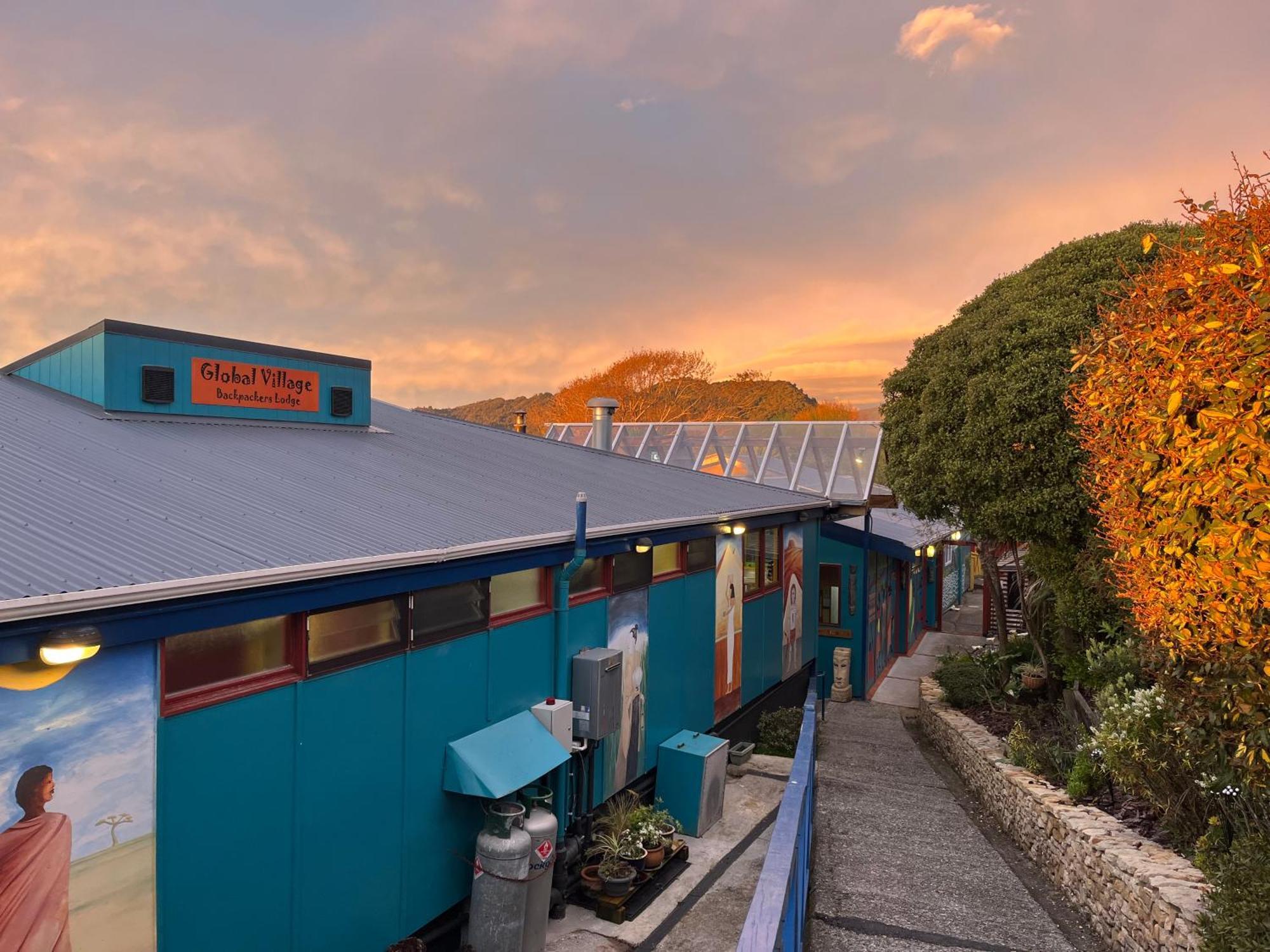 Global Village Travellers Lodge Greymouth Esterno foto The Glenorchy Community Centre